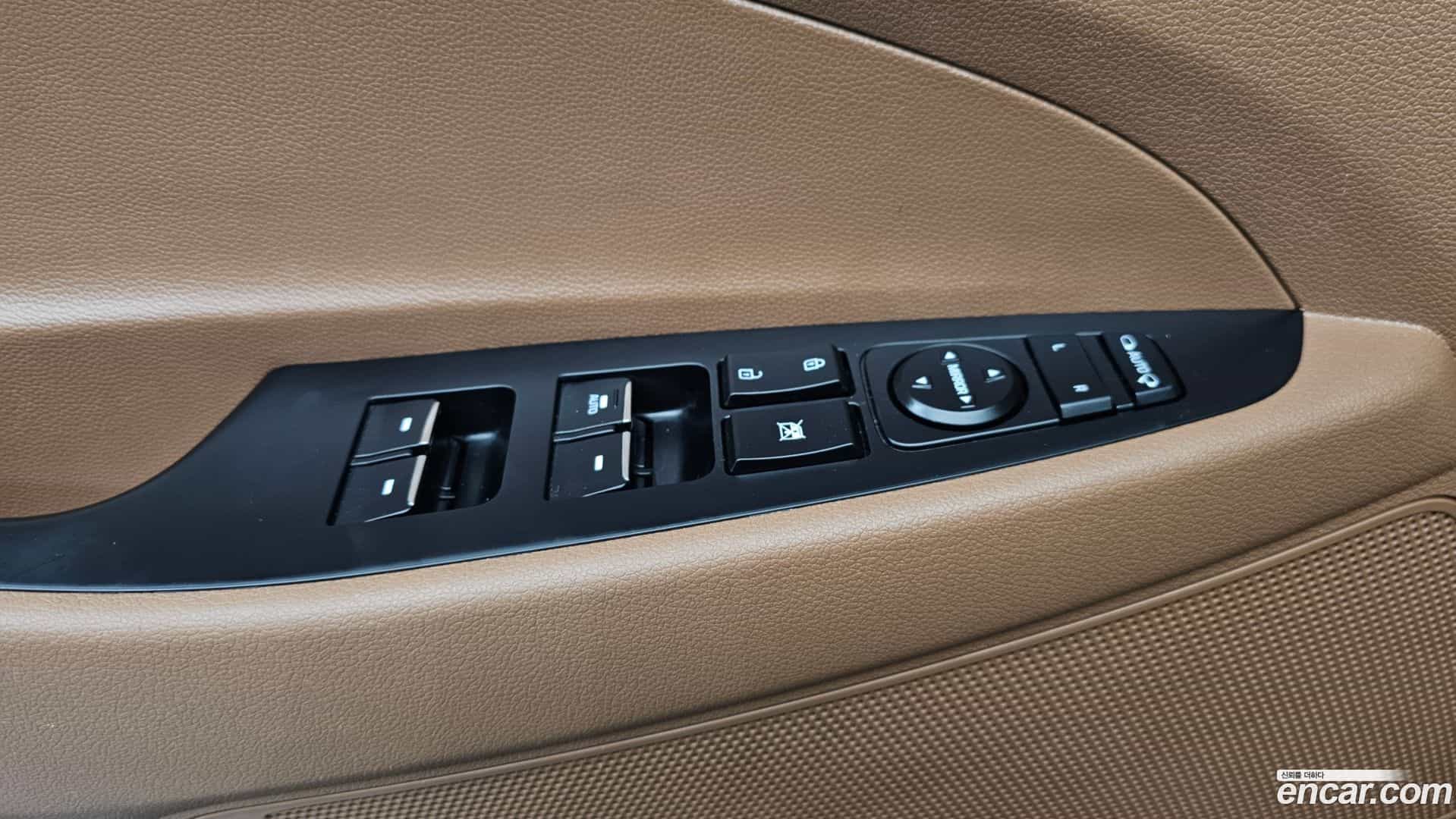 Tucson Hyundai 2016.1-OPTION-043