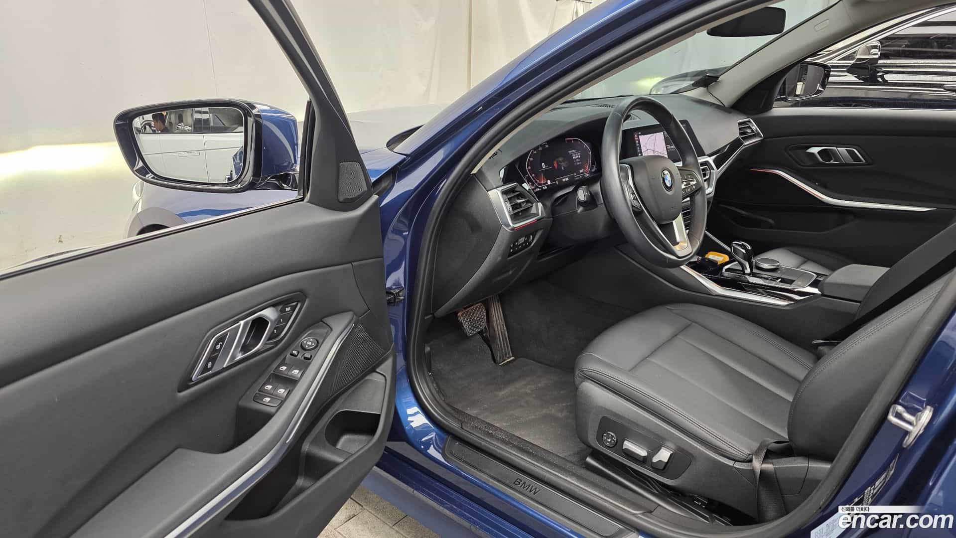 3-Series BMW 2021.2-INNER-010