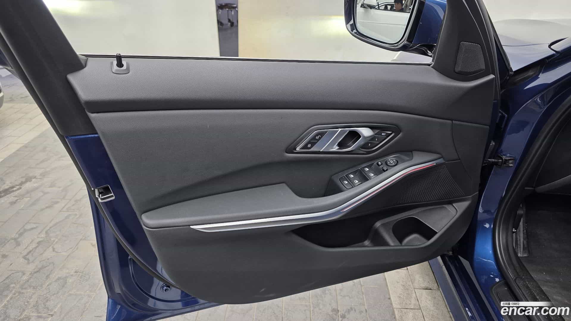 3-Series BMW 2021.2-INNER-034