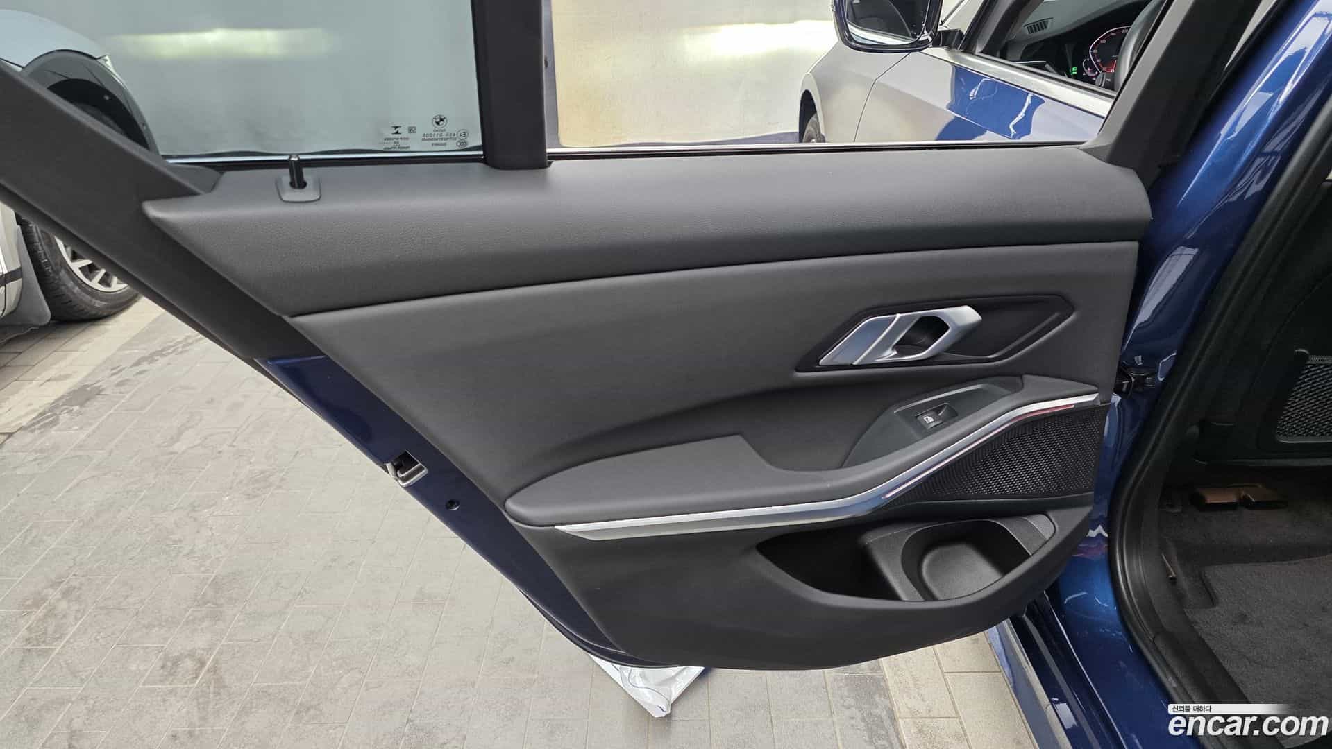 3-Series BMW 2021.2-INNER-035