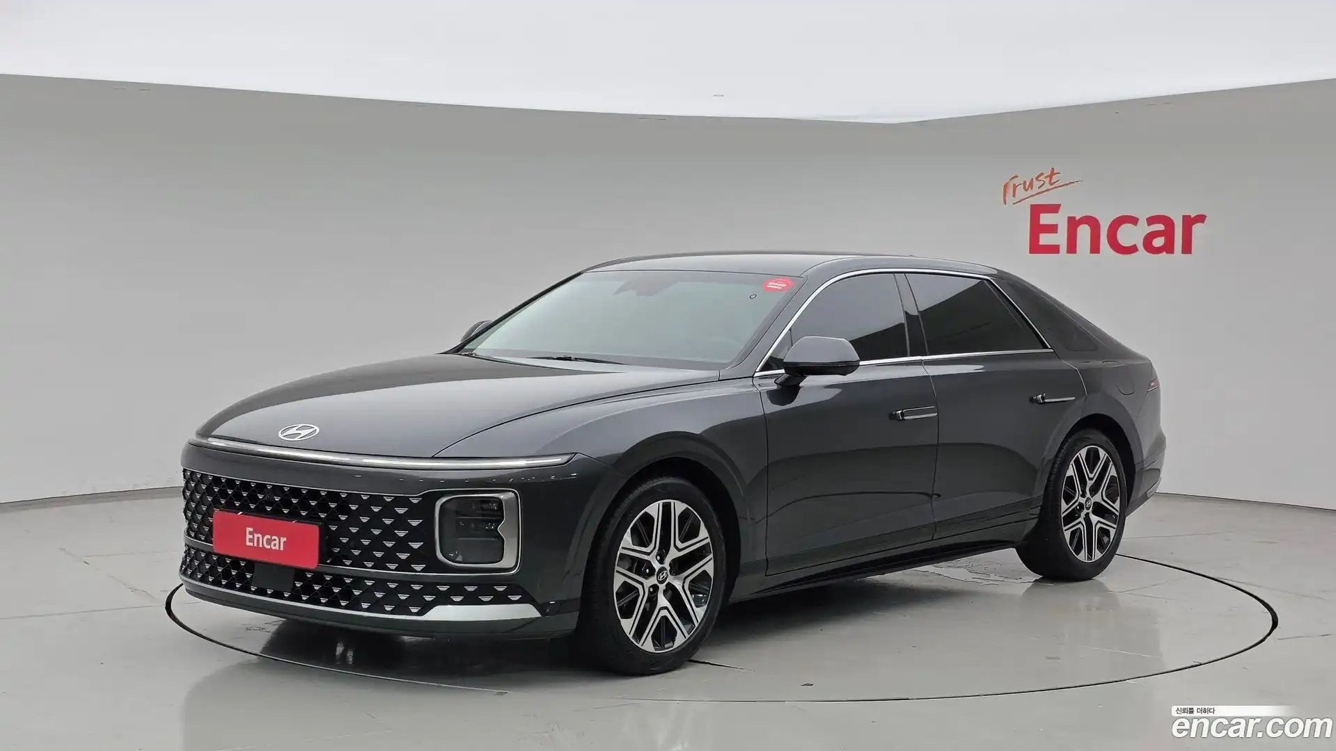 Grandeur Hyundai 2023.5-OUTER-001