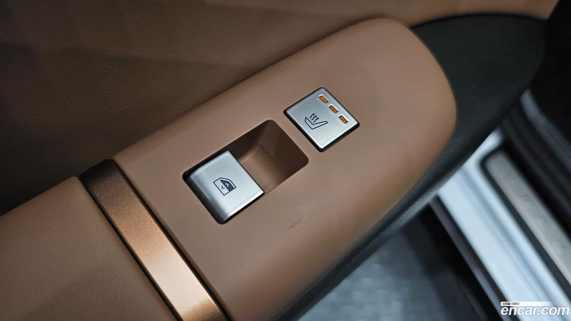 Grandeur Hyundai 2023.9-OPTION-024
