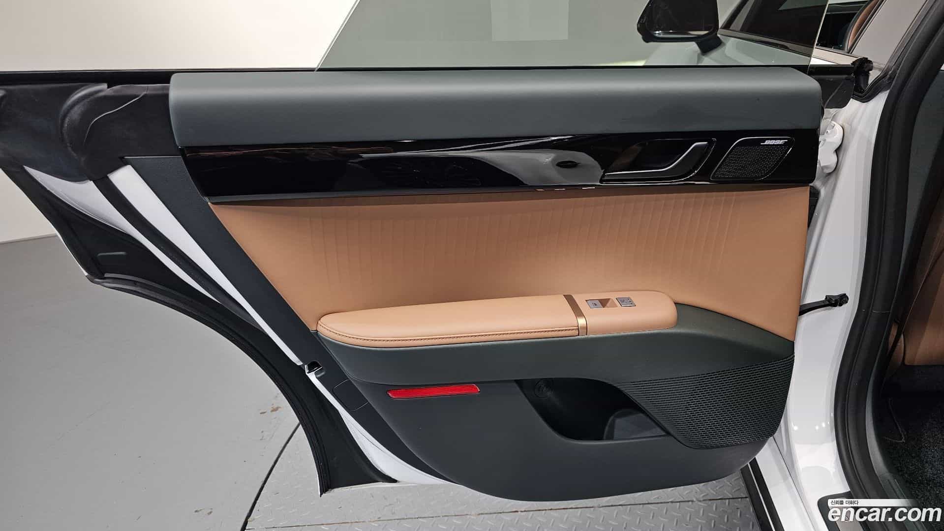 Grandeur Hyundai 2023.9-INNER-035