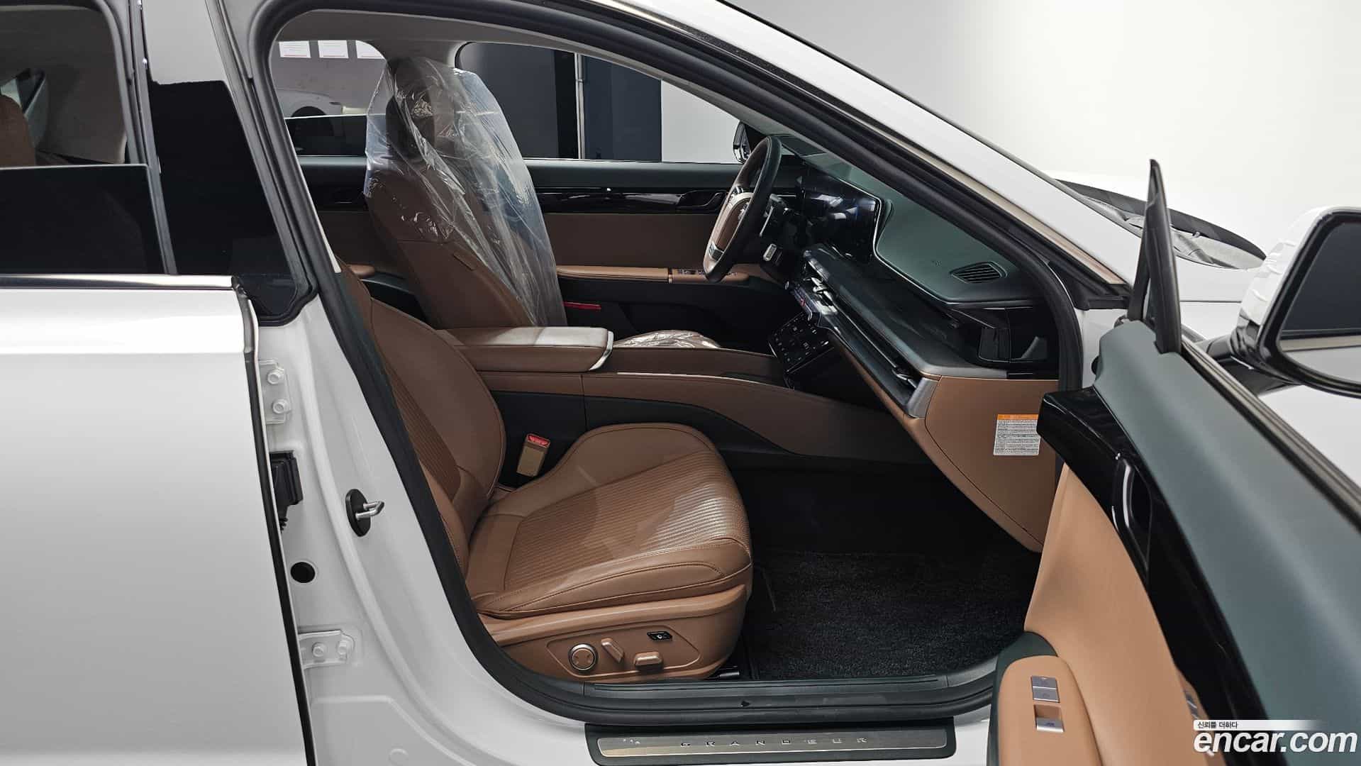 Grandeur Hyundai 2023.9-INNER-036