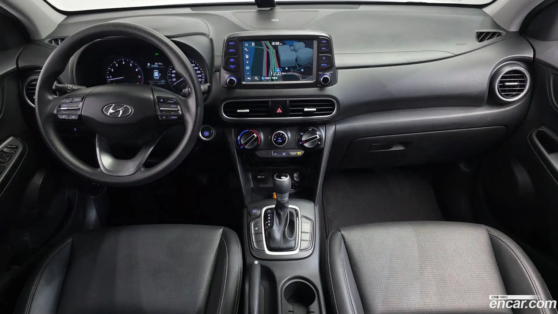 Kona Hyundai 2018.2-INNER-007