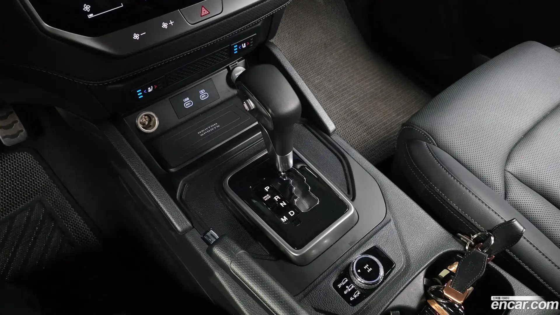 Rexton KG Mobility 2023.6-INNER-009