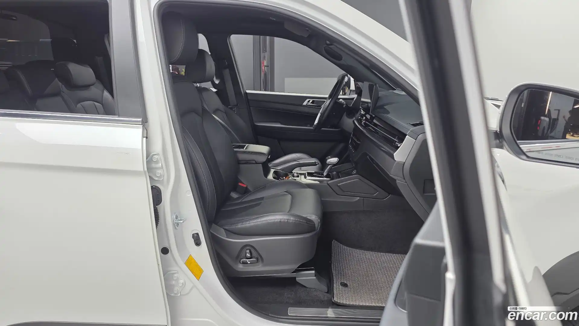 Rexton KG Mobility 2023.6-OPTION-015