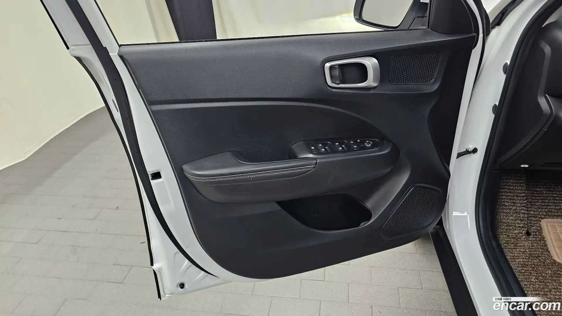 Venue Hyundai 2022.5-INNER-034