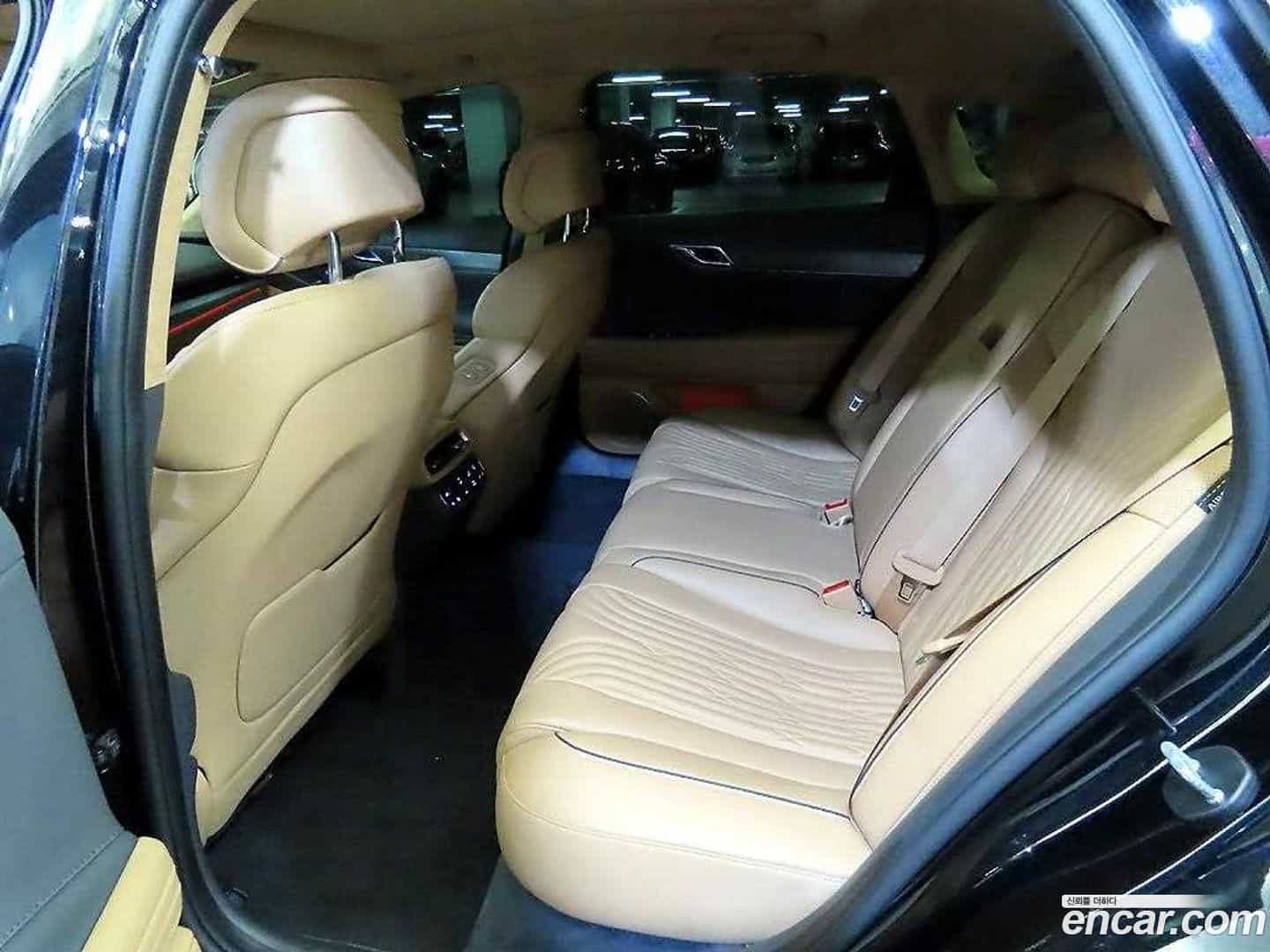 G80 Genesis 2022.0-INNER-007
