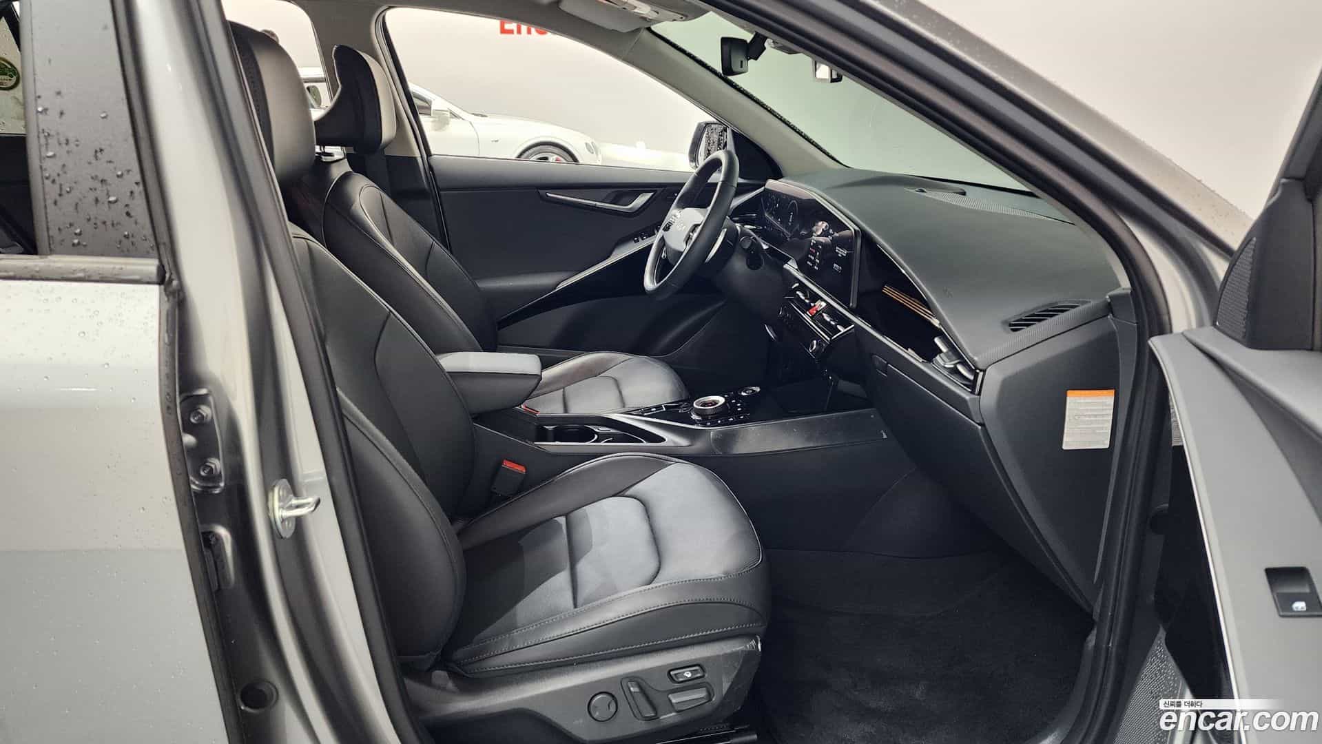 Niro Kia 2023.3-INNER-036