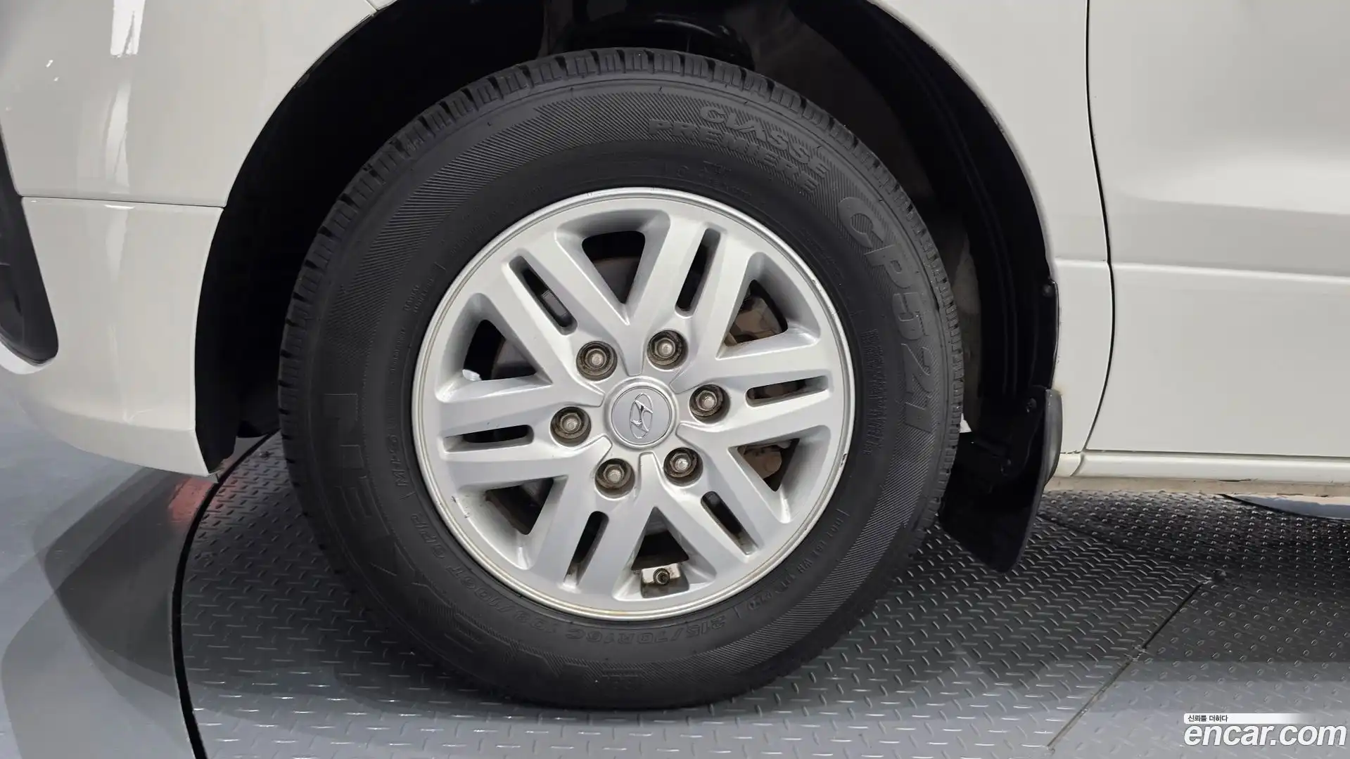 Starex Hyundai 2019.0-OUTER-005