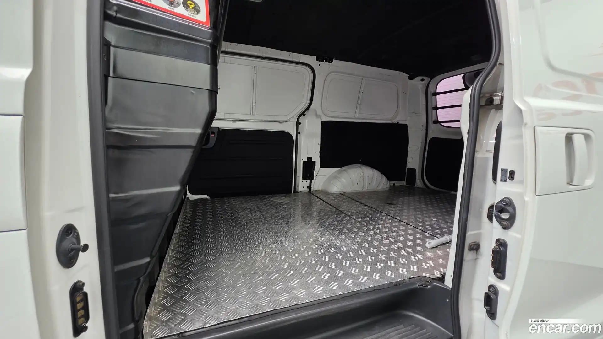 Starex Hyundai 2019.0-OPTION-015