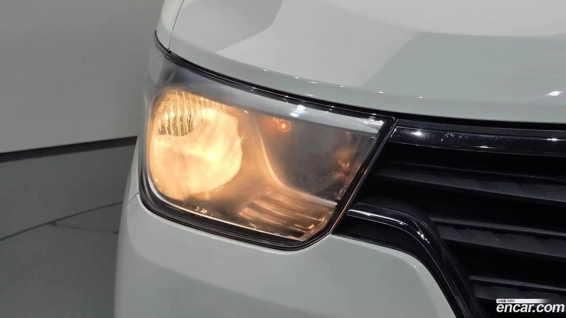 Starex Hyundai 2019.0-OUTER-032
