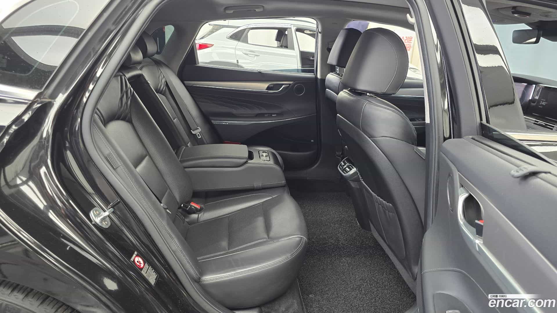 Grandeur Hyundai 2020.6-OPTION-015