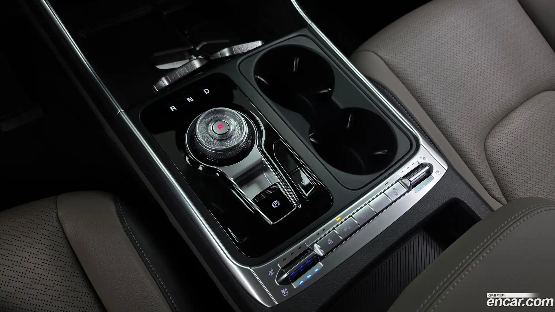 Canival Kia 2025.7-INNER-009
