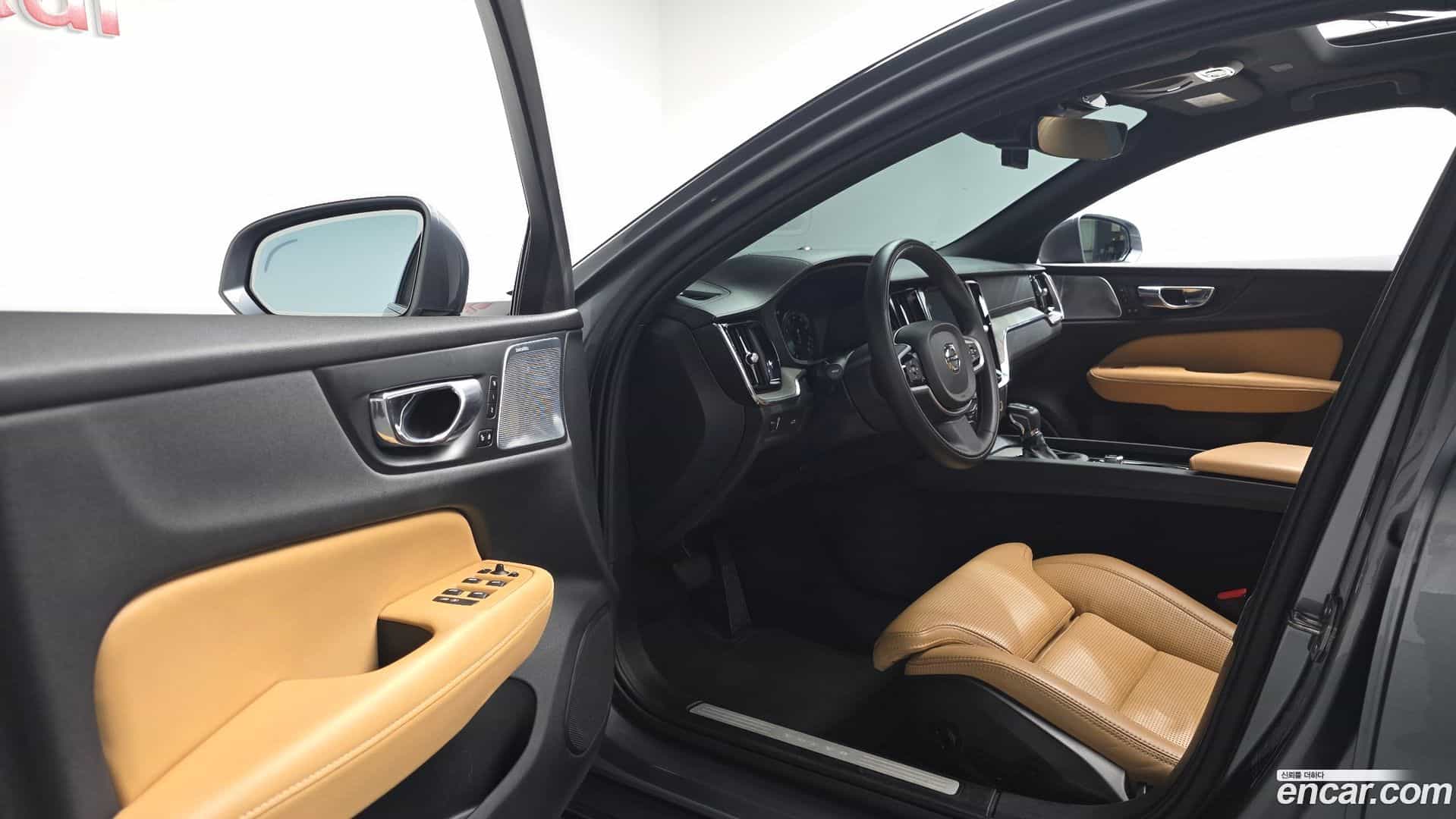 V60 Volvo 2019.2-INNER-010