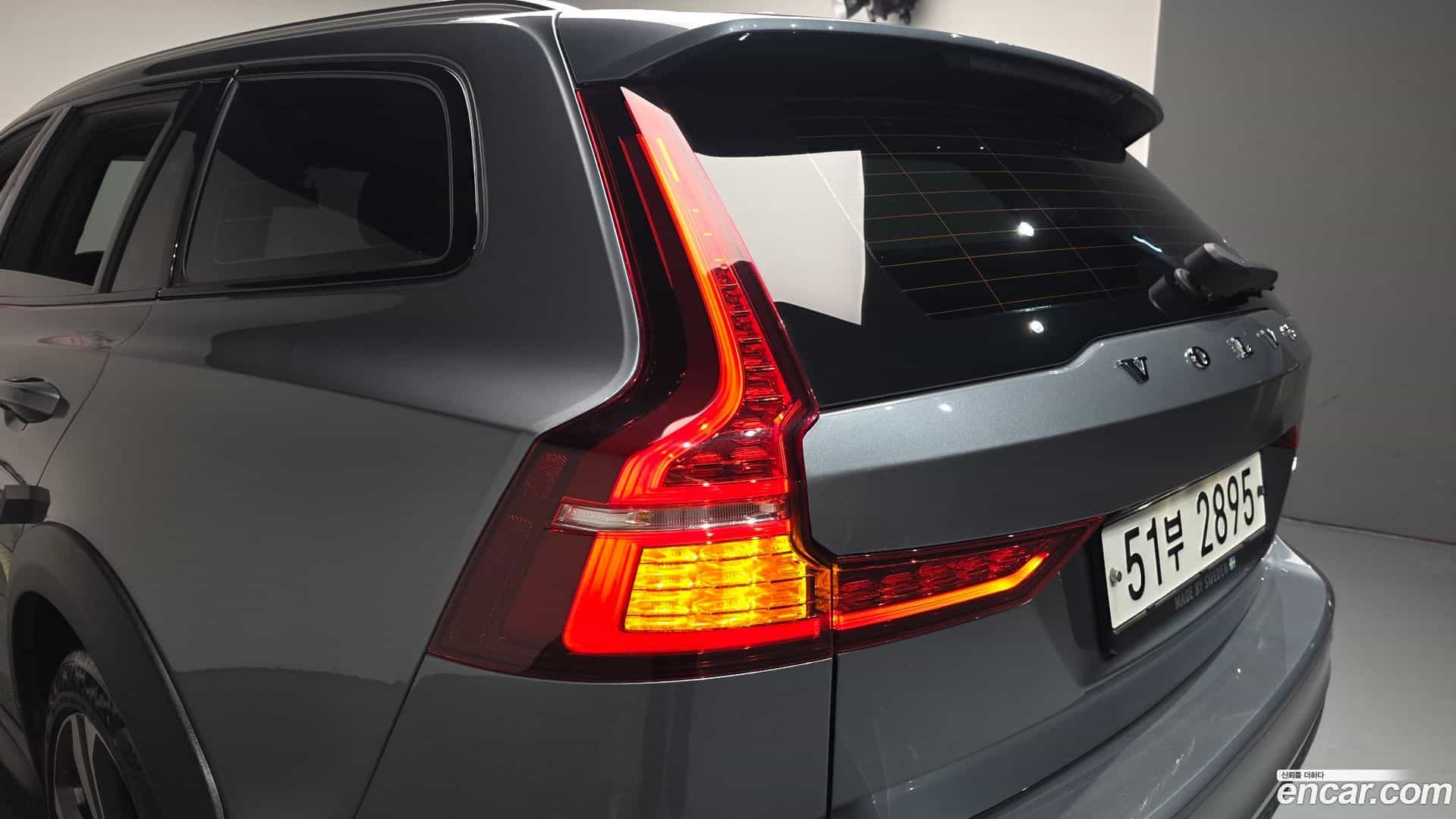 V60 Volvo 2019.2-OUTER-033