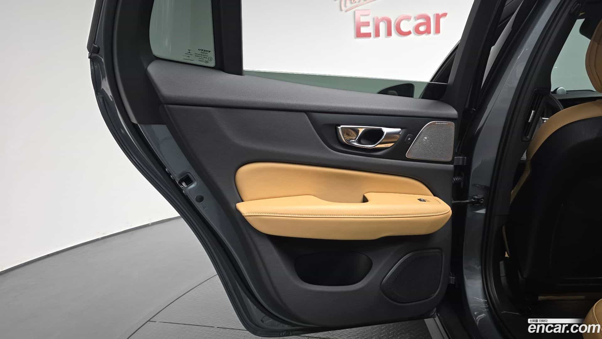 V60 Volvo 2019.2-INNER-035
