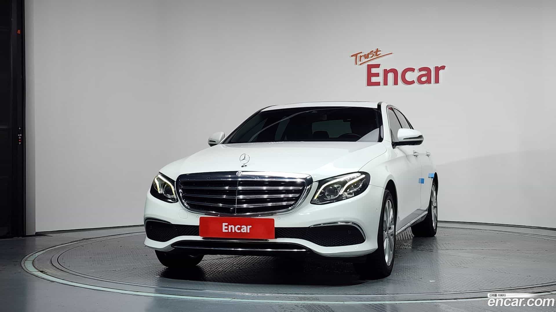 E-Class Mercedes-Benz 2018.0-OUTER-003