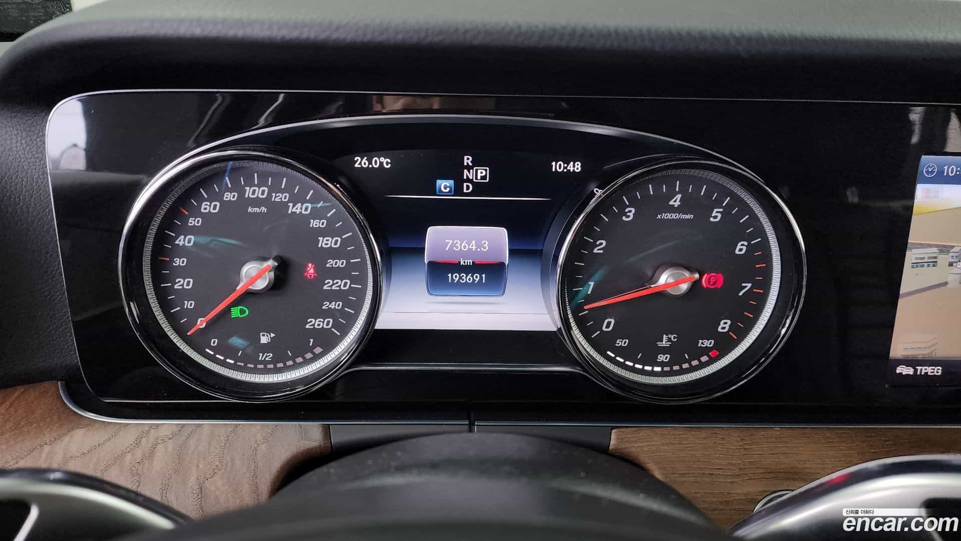 E-Class Mercedes-Benz 2018.0-INNER-008