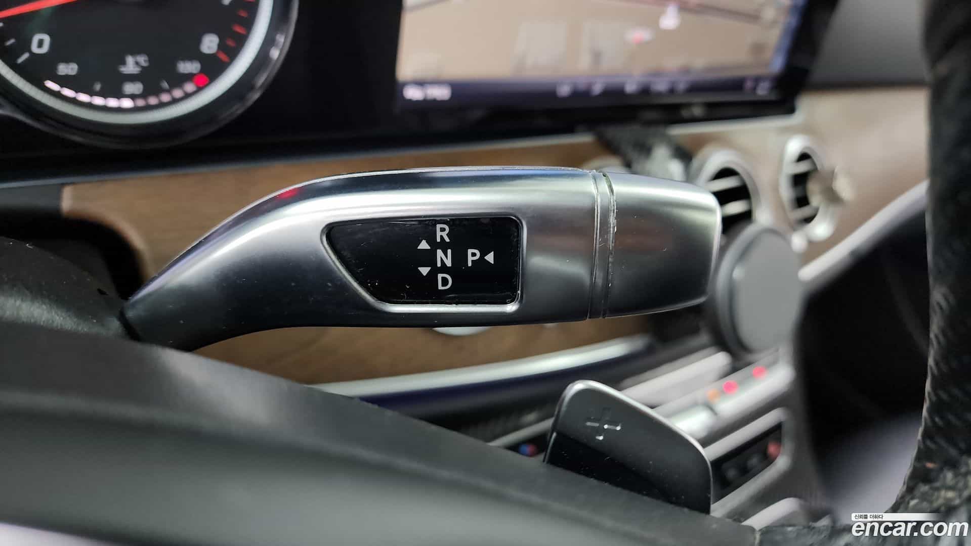 E-Class Mercedes-Benz 2018.0-INNER-009