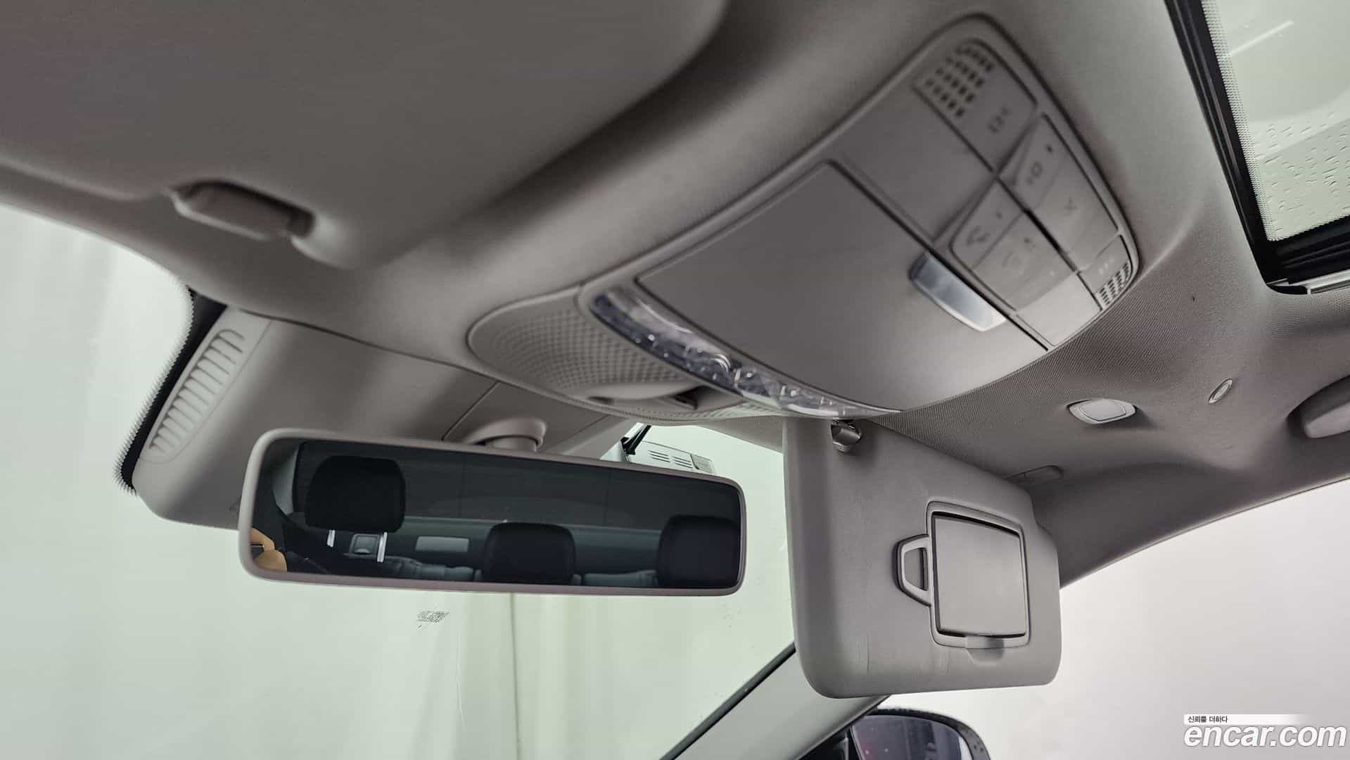 E-Class Mercedes-Benz 2018.0-OPTION-021