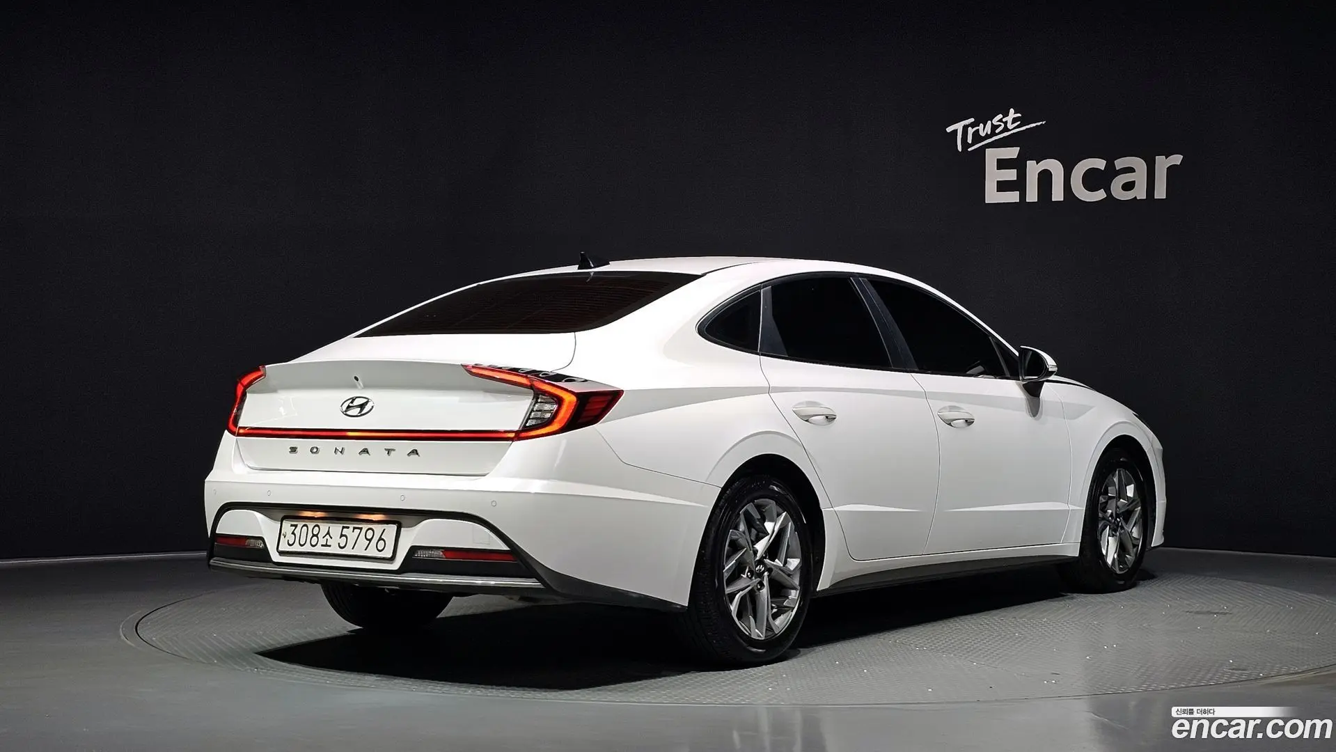 Main__Slider__Photo:Sonata Hyundai 2019.9-1