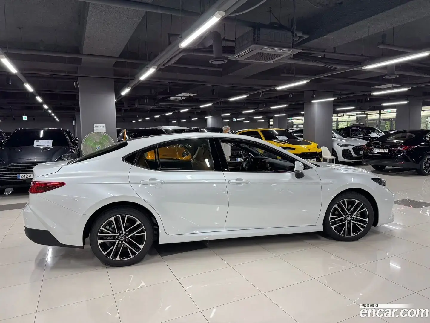 Main__Slider__Photo:Camry Toyota 2026.6-1