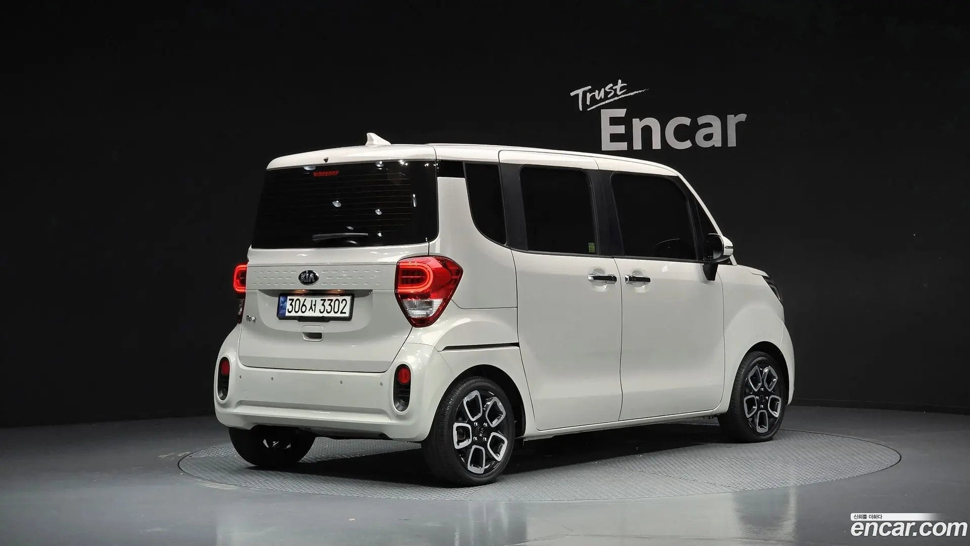 Main__Slider__Photo:RAY Kia 2021.4-1