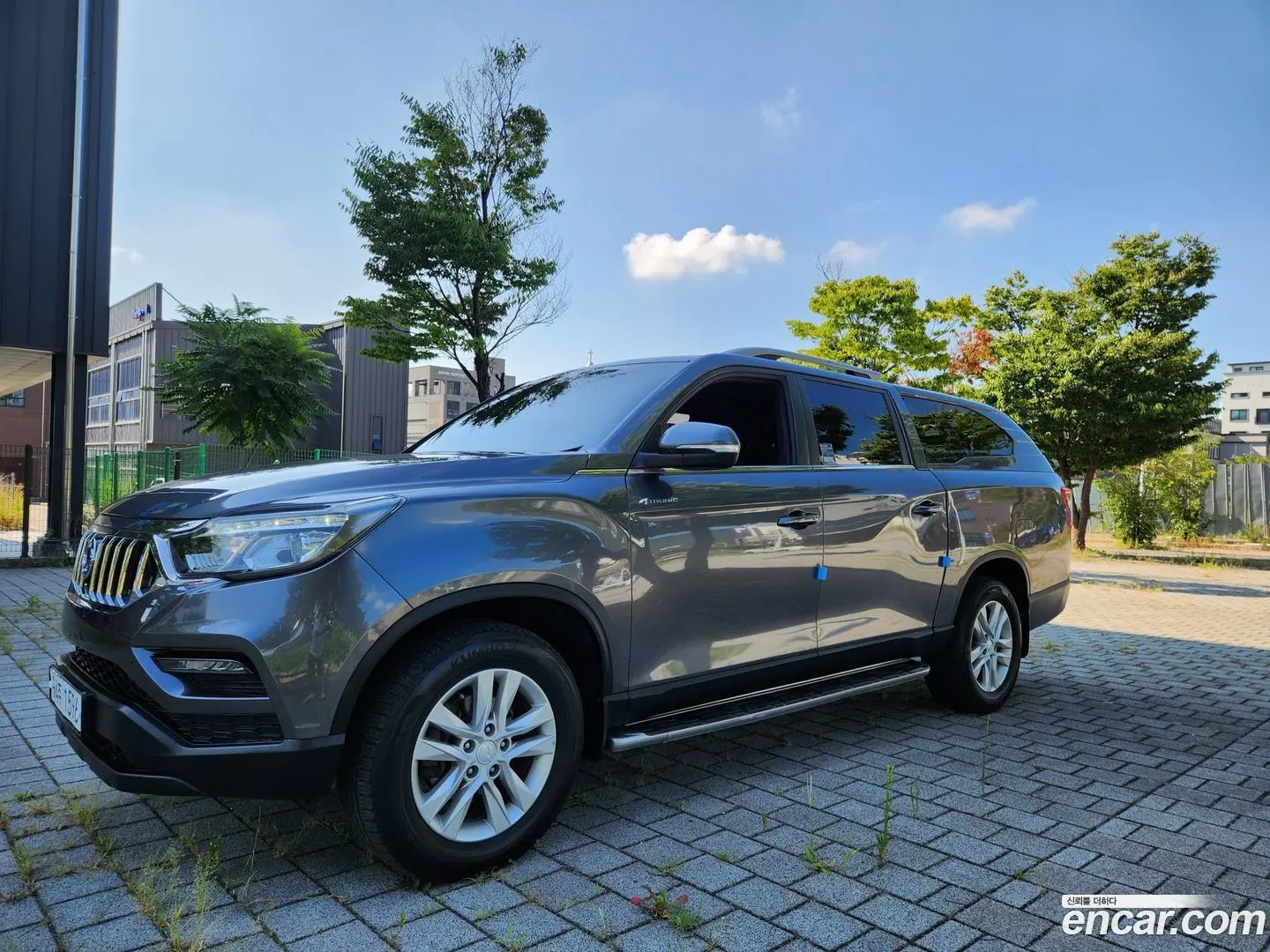 Main__Slider__Photo:Rexton KG Mobility 2020.4-1