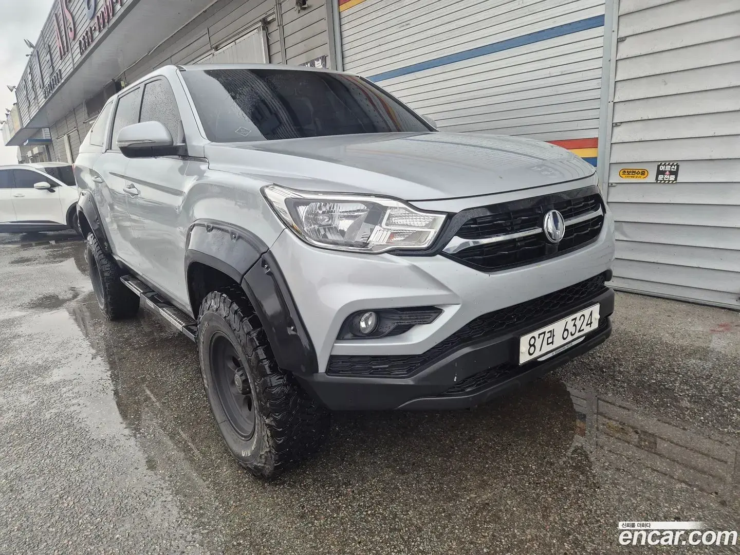 Main__Slider__Photo:Rexton KG Mobility 2019.8-1