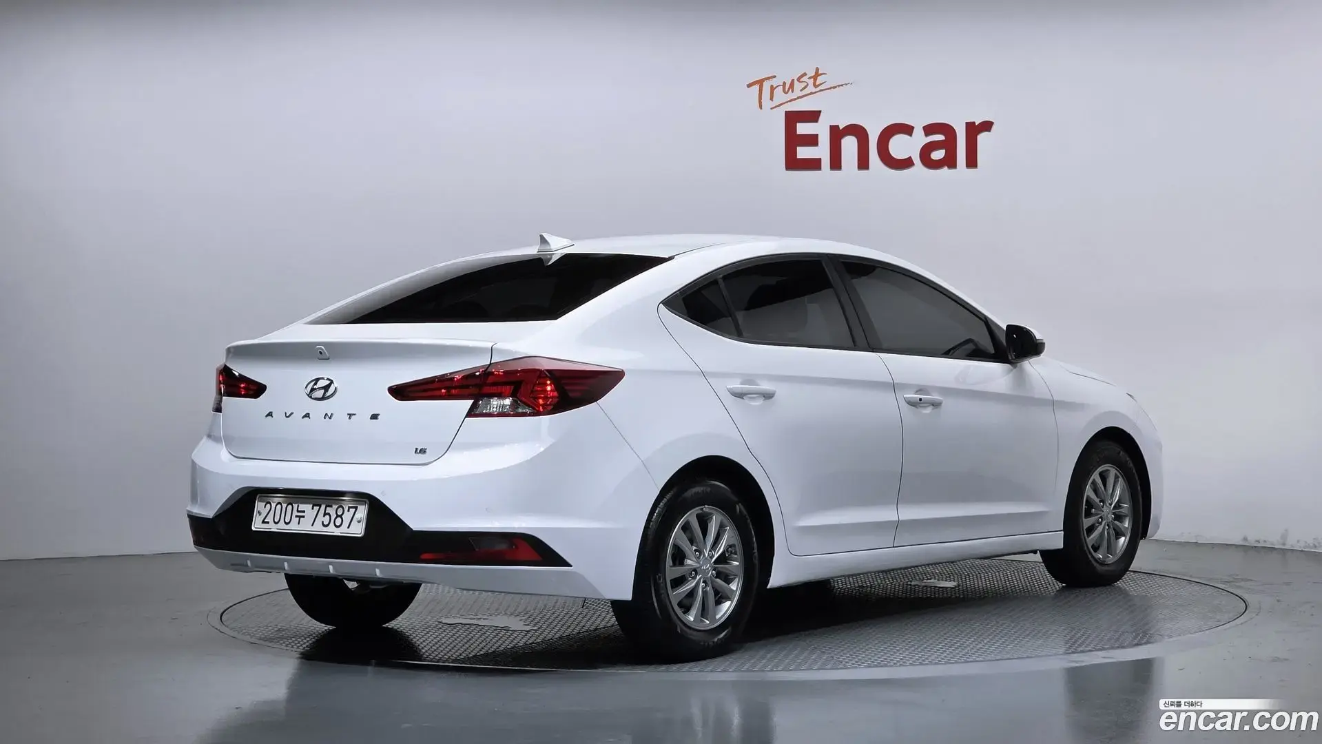 Main__Slider__Photo:AVANTE Hyundai 2019.6-1