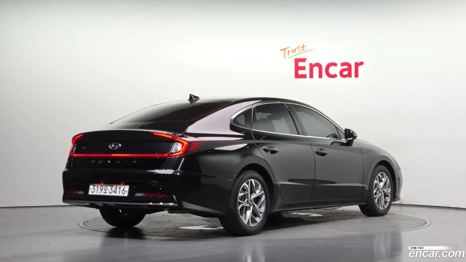 Main__Slider__Photo:Sonata Hyundai 2022.3-1
