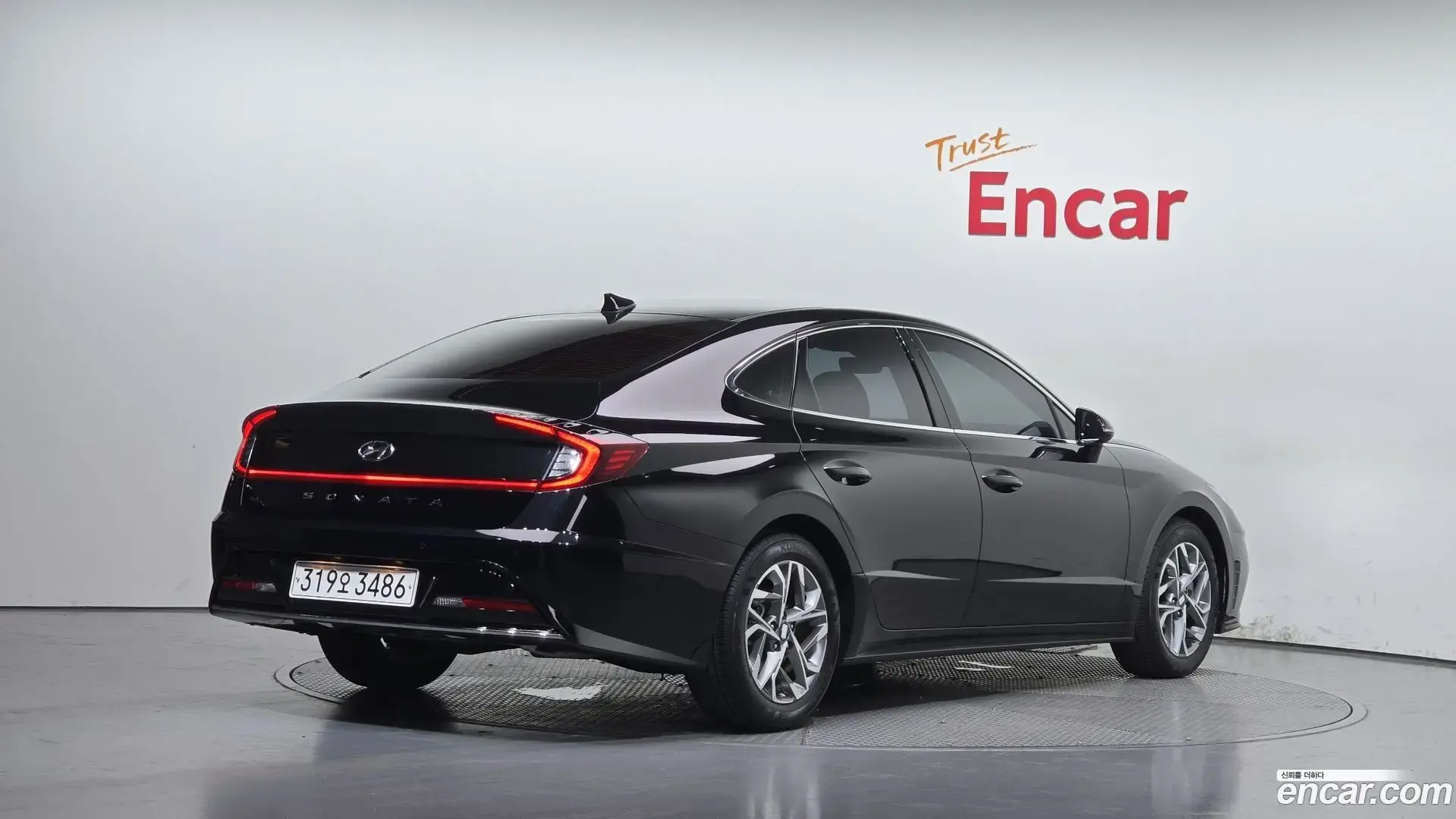 Main__Slider__Photo:Sonata Hyundai 2022.4-1