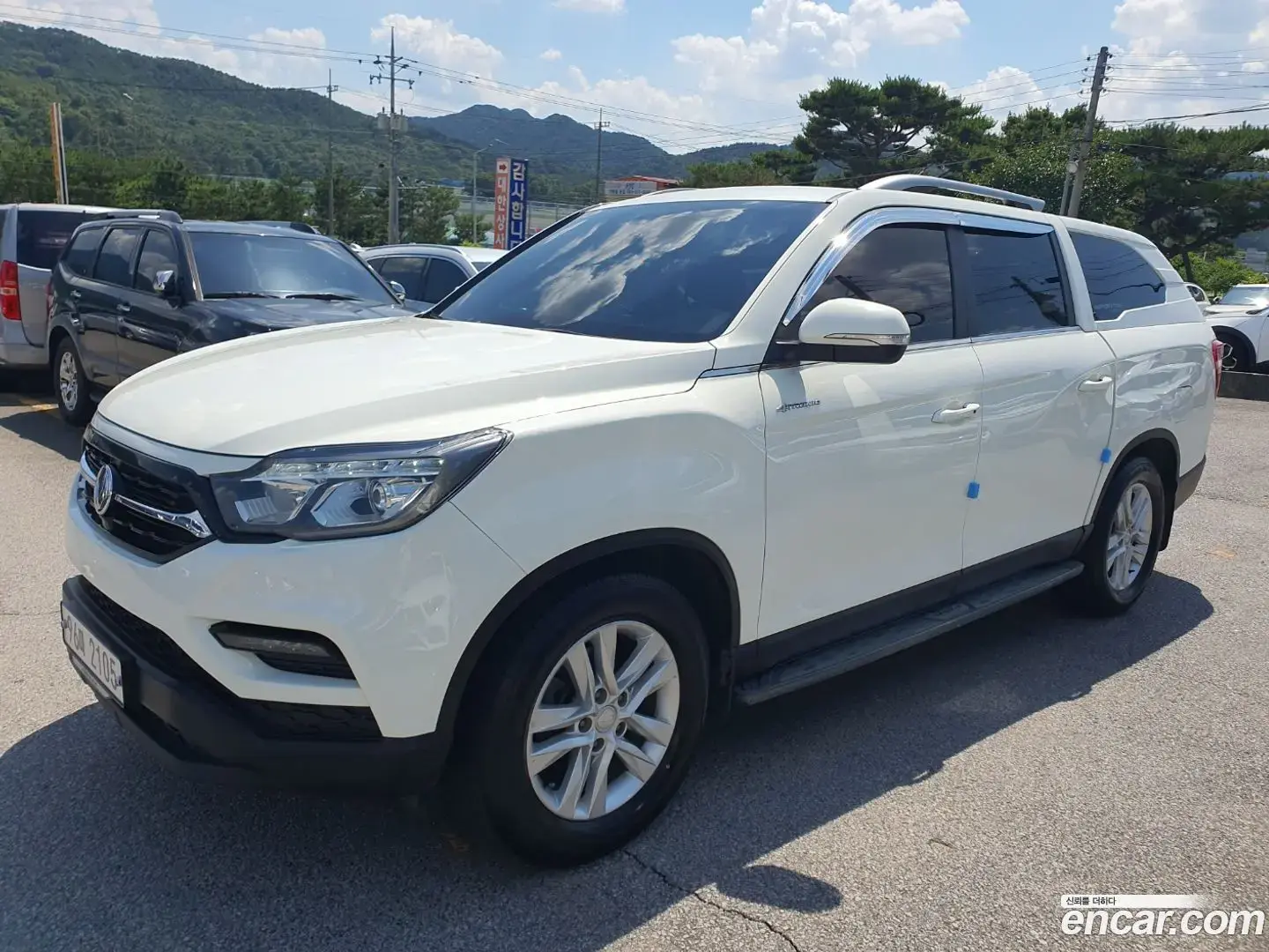 Main__Slider__Photo:Rexton KG Mobility 2020.9-1
