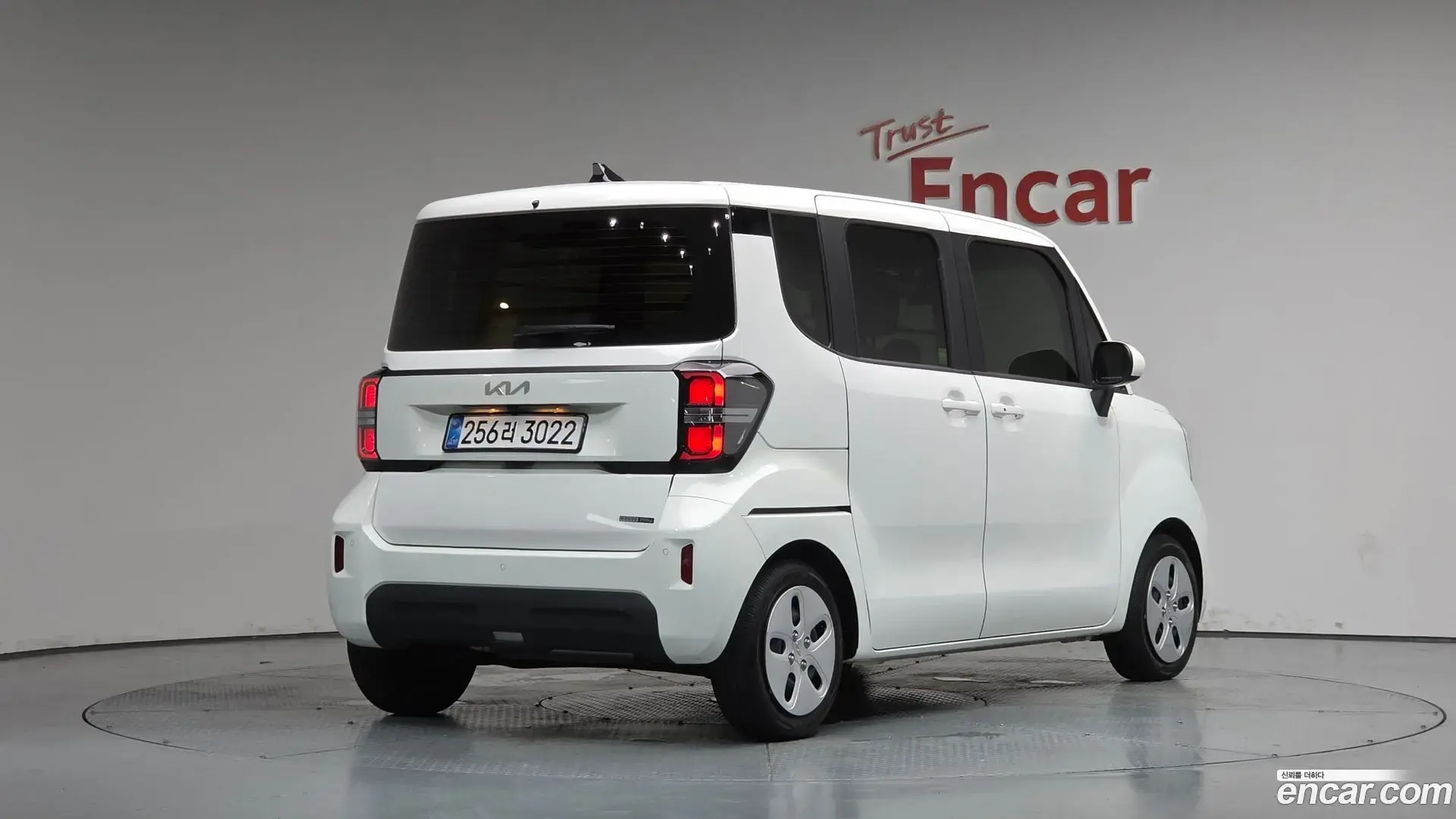 Main__Slider__Photo:RAY Kia 2026.0-1