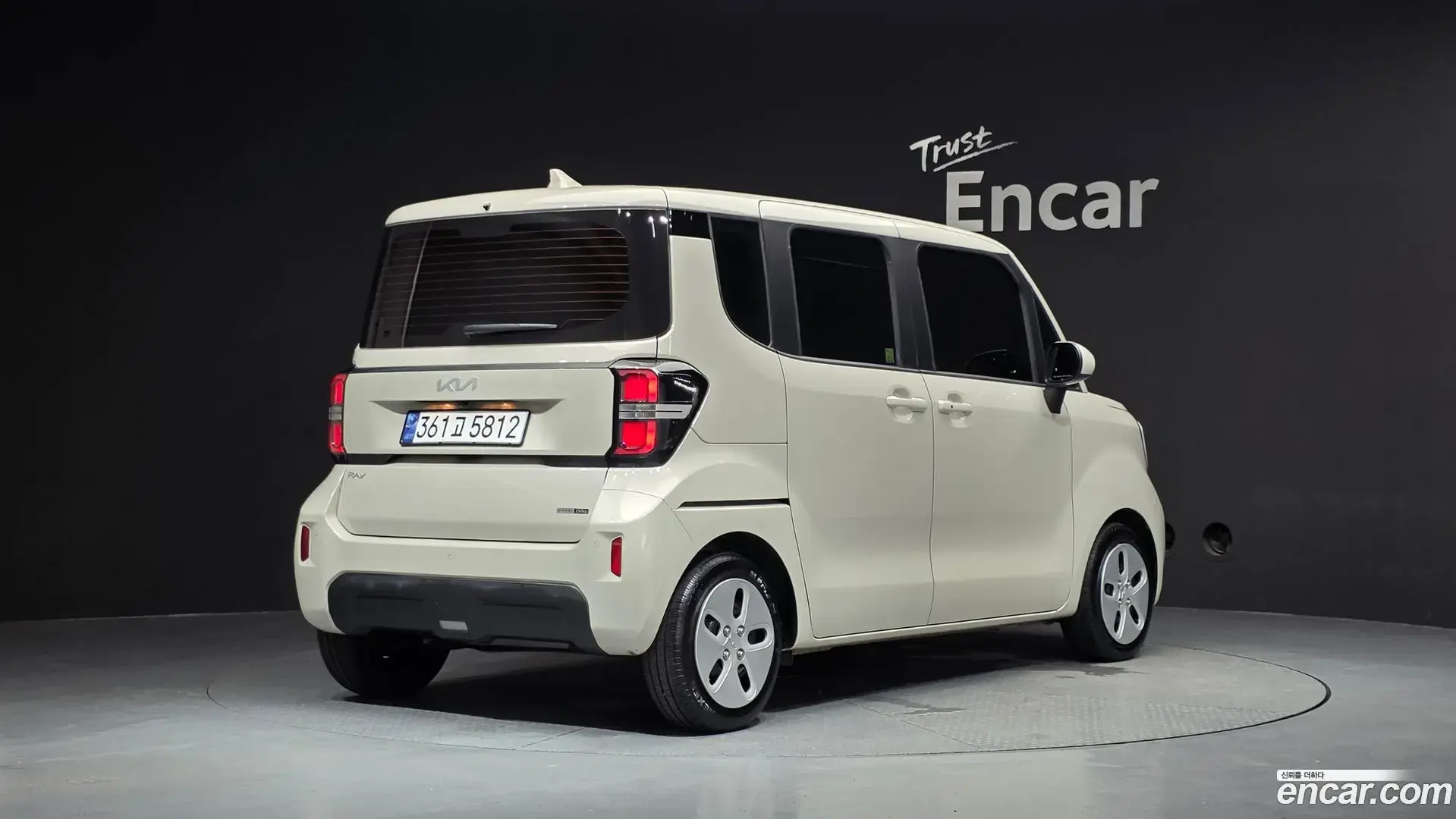 Main__Slider__Photo:RAY Kia 2023.7-1