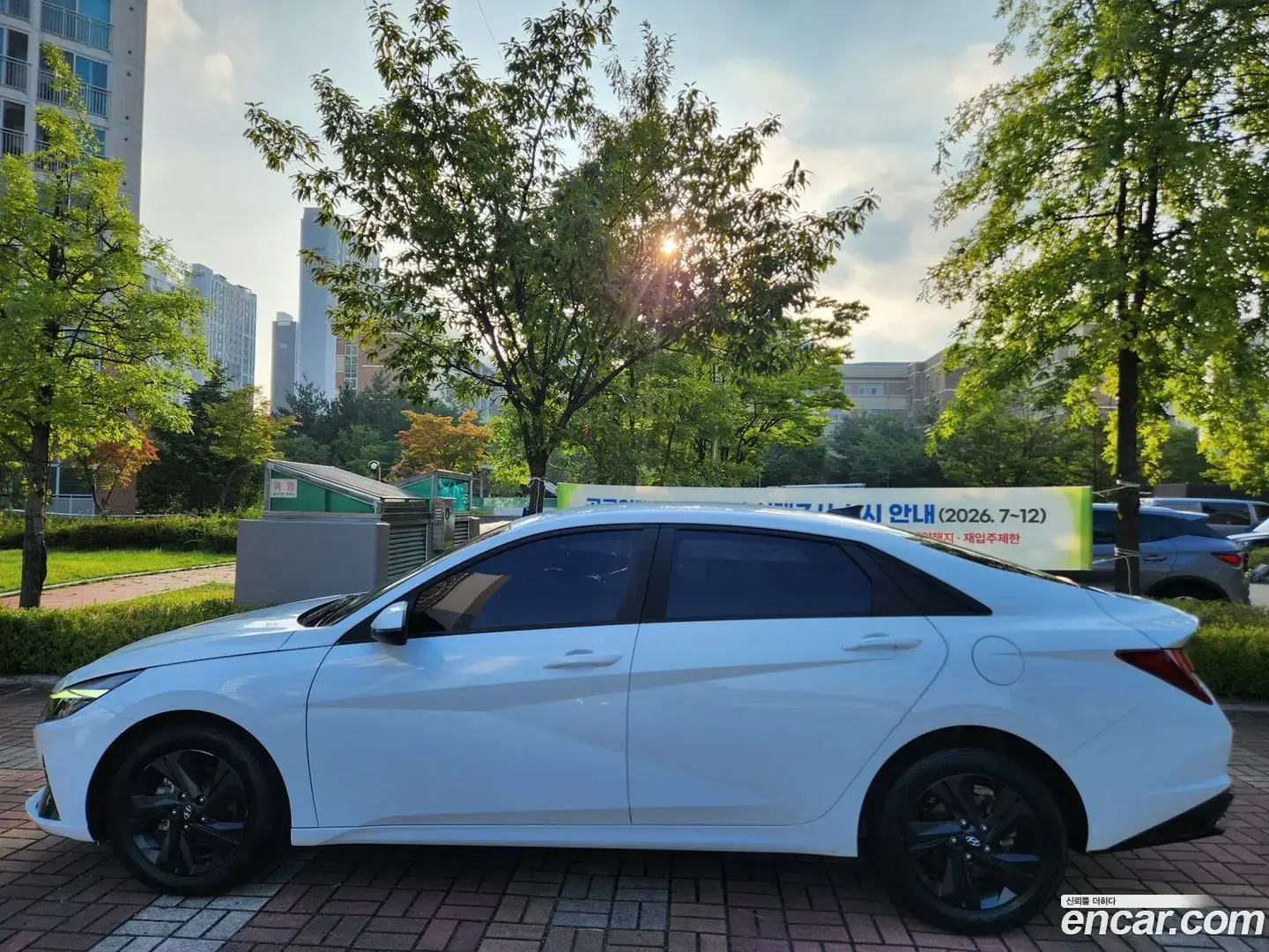 Main__Slider__Photo:AVANTE Hyundai 2022.9-1