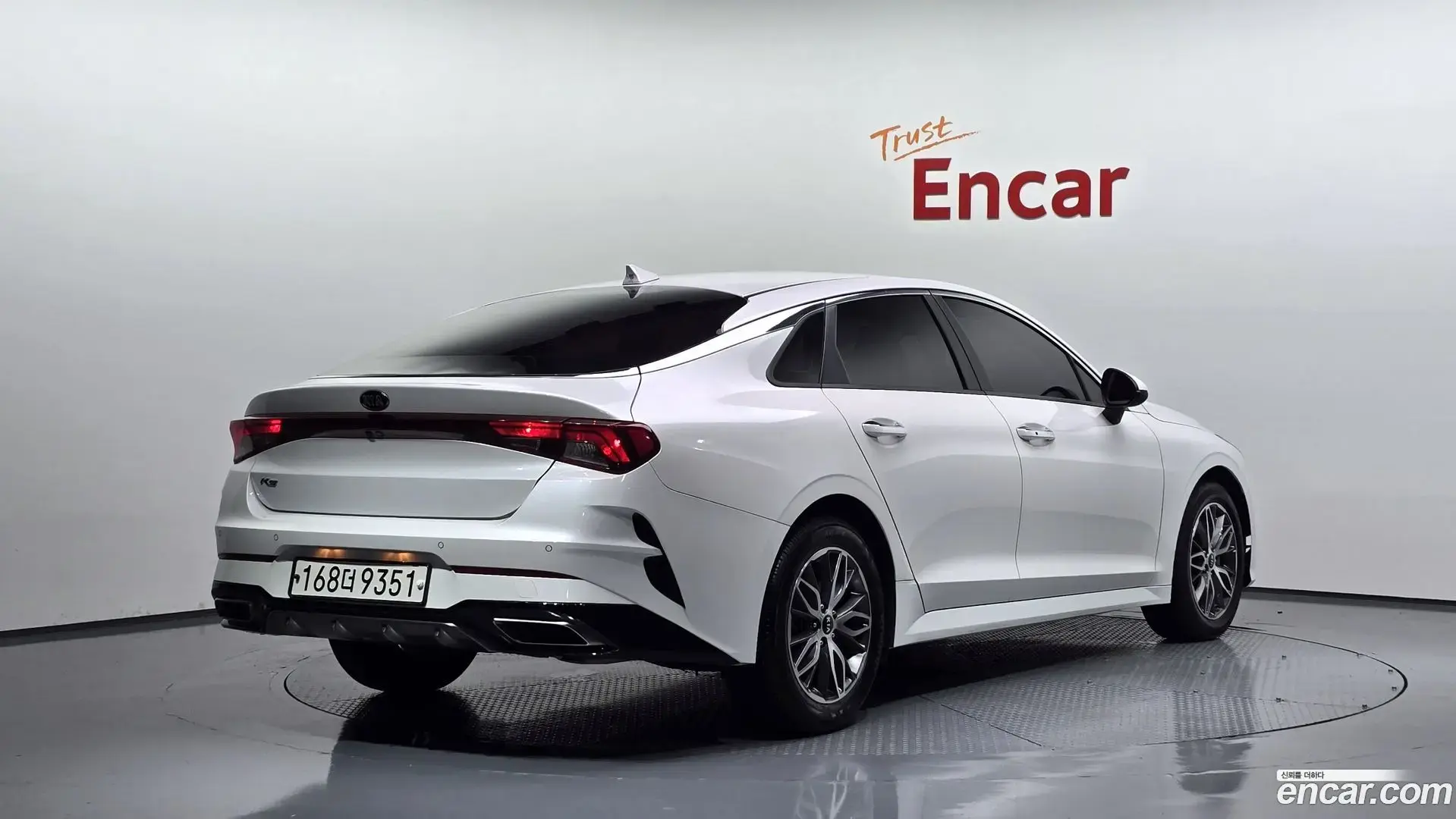 Main__Slider__Photo:K5 Kia 2021.2-1