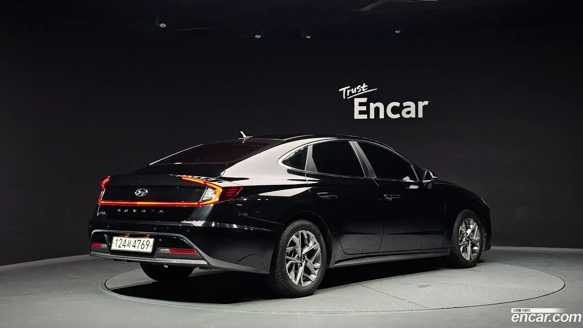 Main__Slider__Photo:Sonata Hyundai 2021.3-1