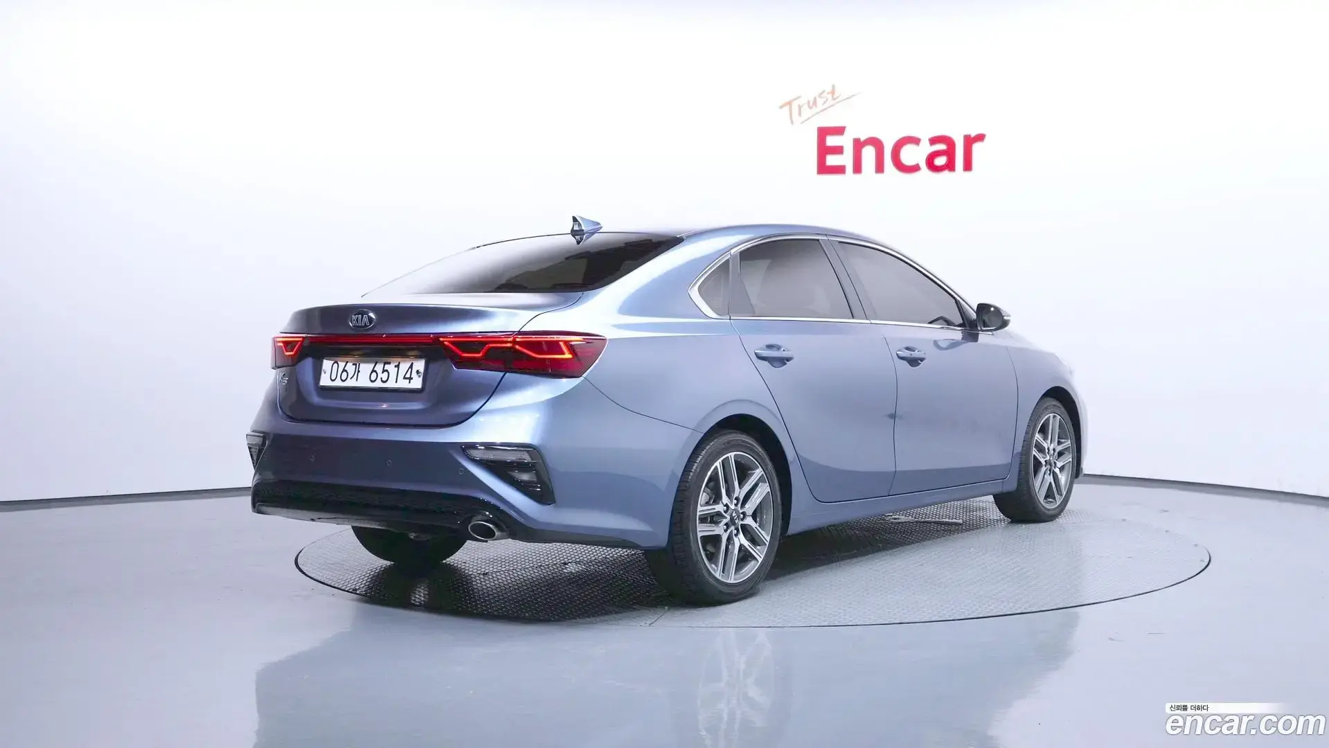 Main__Slider__Photo:K3 Kia 2018.3-1