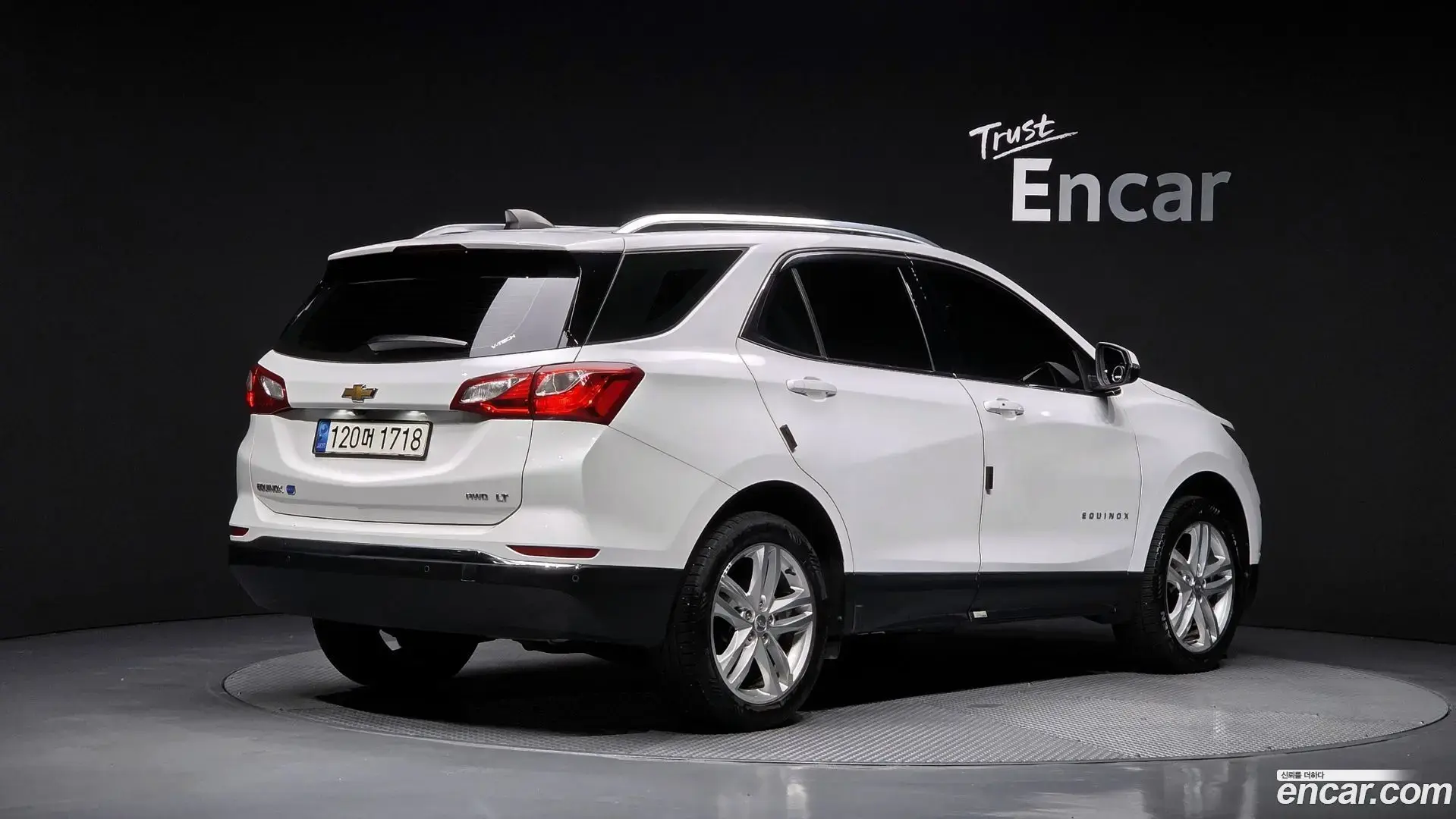 Main__Slider__Photo:Equinox Chevrolet 2020.11-1