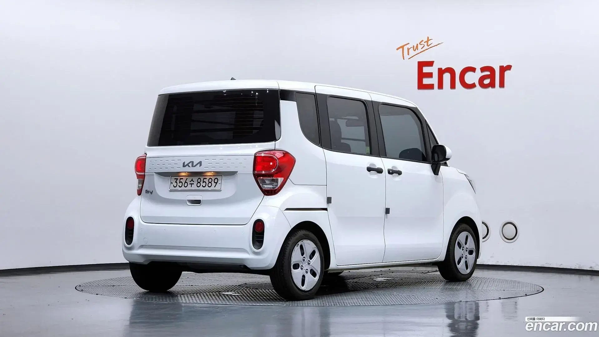 Main__Slider__Photo:RAY Kia 2022.1-1