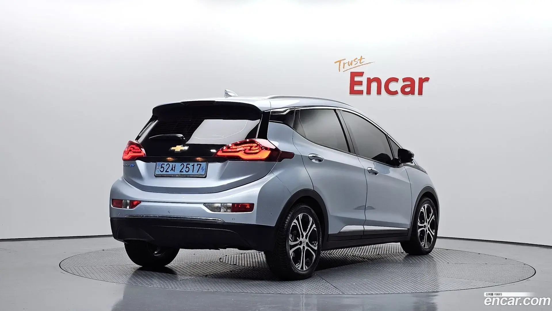 Main__Slider__Photo:Bolt EV Chevrolet 2018.6-1