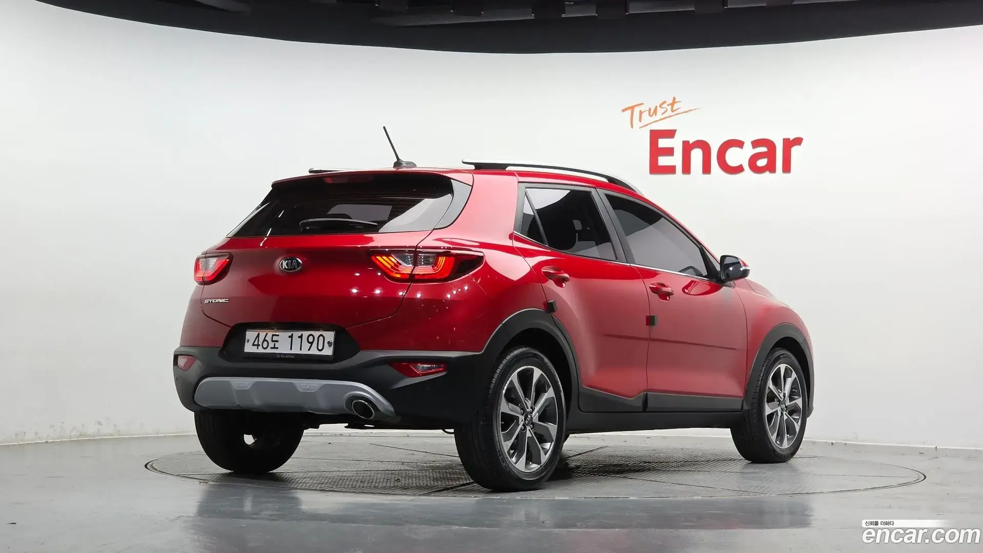 Main__Slider__Photo:Stonic Kia 2018.1-1