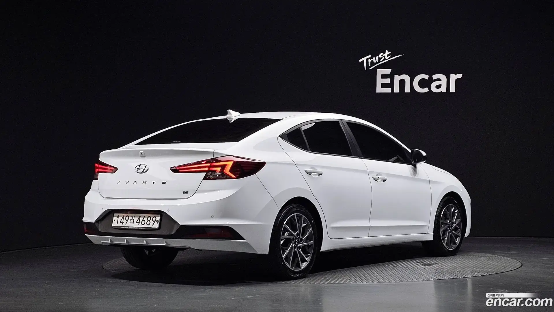 Main__Slider__Photo:AVANTE Hyundai 2019.10-1