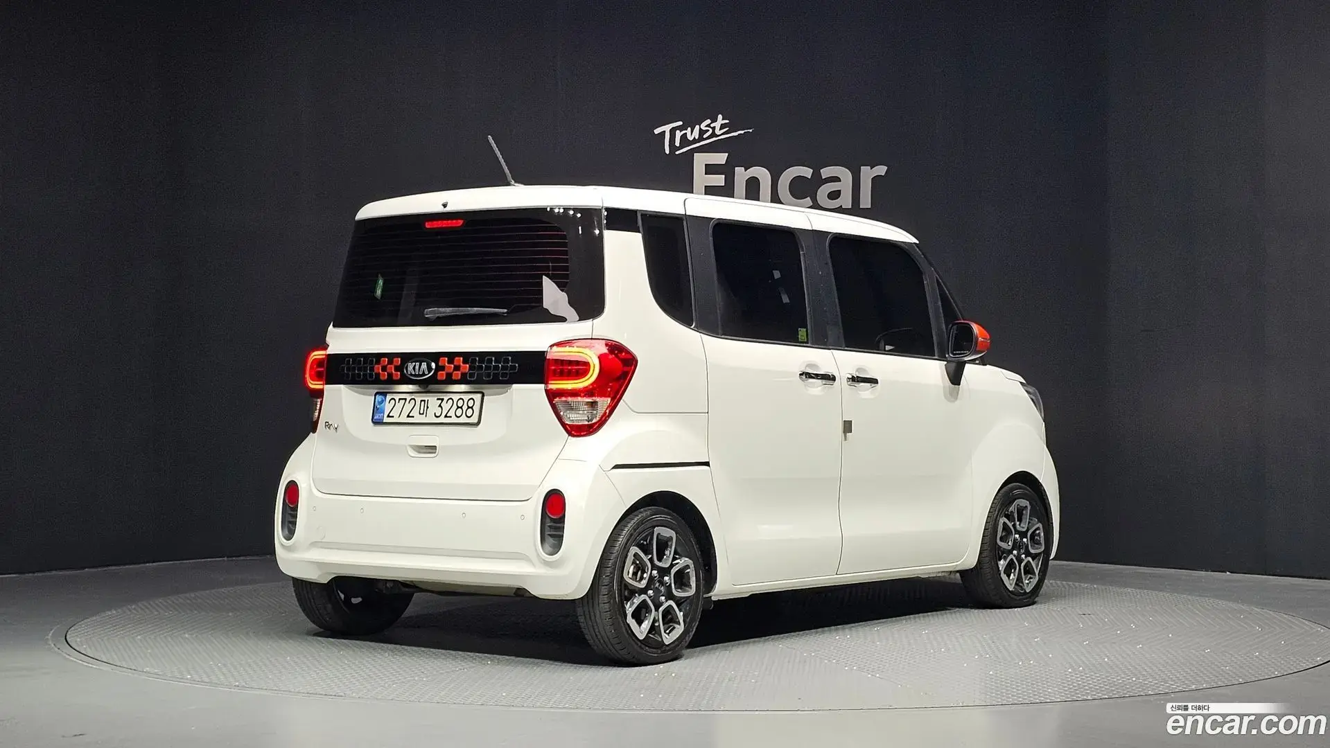 Main__Slider__Photo:RAY Kia 2019.0-1