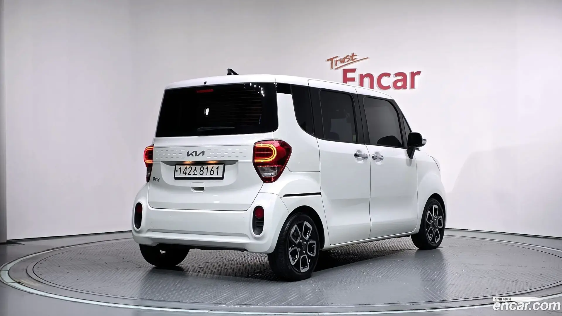 Main__Slider__Photo:RAY Kia 2022.1-1