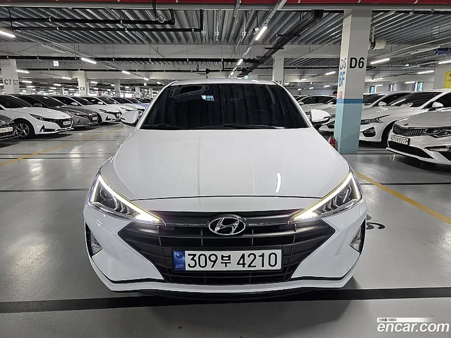 Main__Slider__Photo:AVANTE Hyundai 2019.4-1