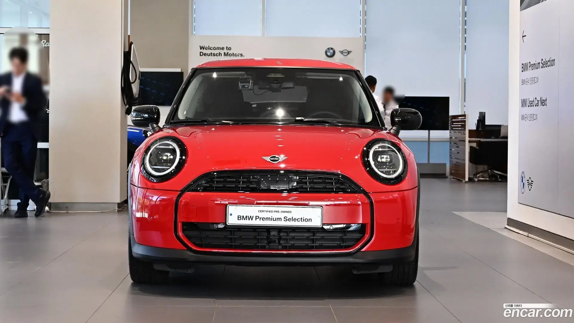 Main__Slider__Photo:Cooper Mini 2025.11-1